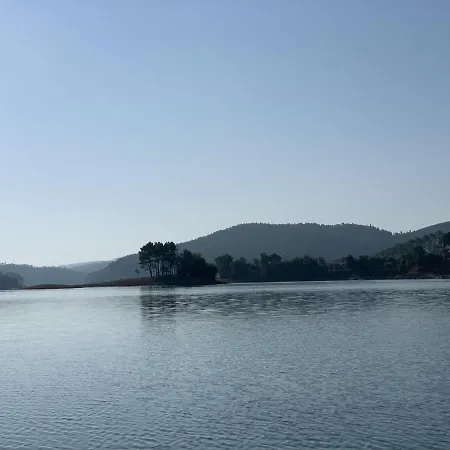 Casa Rio, Amalia Феррейра-ду-Зезери